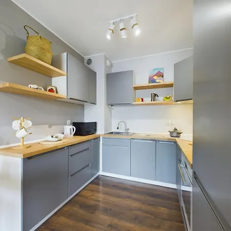 Browar Gdanski One Bedroom With Free Parking By Renters Aparthotel