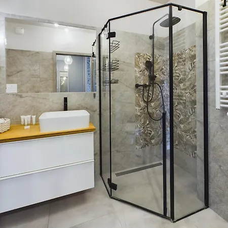 Browar Gdanski One Bedroom With Free Parking By Renters Gdansk